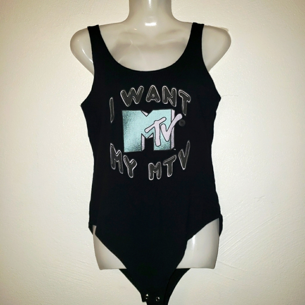 AMERICAN EAGLE MTV sz M black tank top